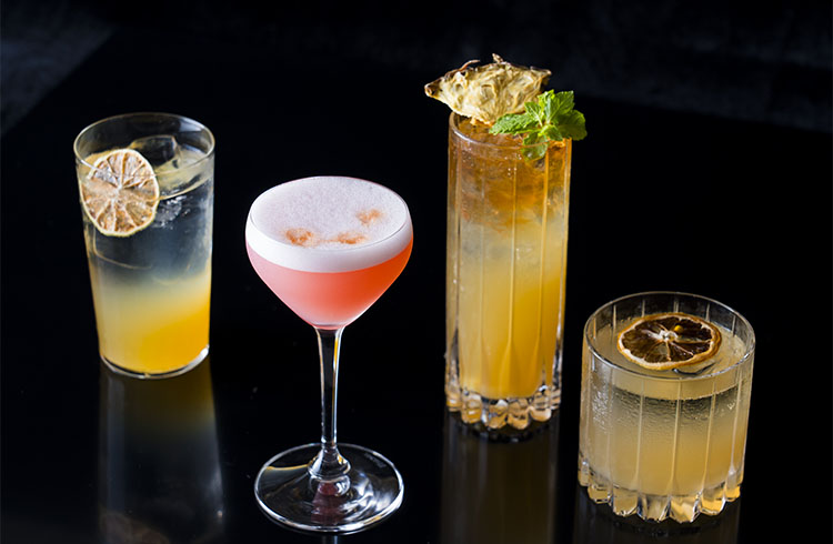 【ZATTA Happy Hour】17時半～19時はドリンクが50％OFF！