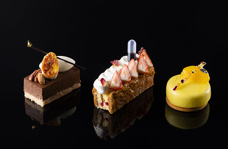 季節の新作ケーキで優雅なティータイムケーキセット＆テイクアウトで