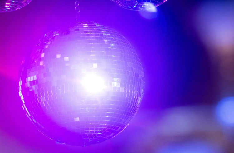  広島の夜に新たな定番「昭和 Disco Night」